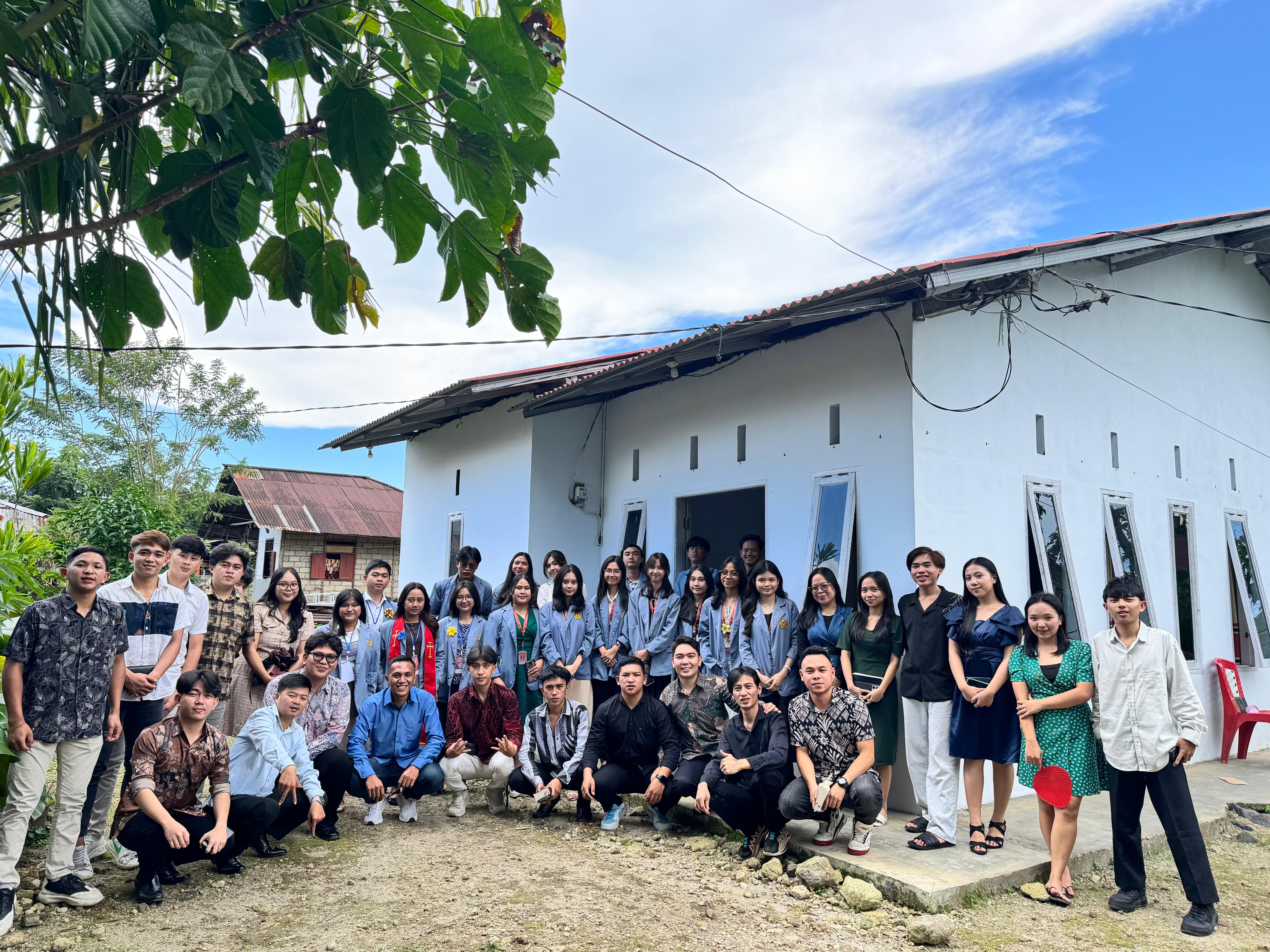 KKT 144 Menghadiri Ibadah Pemuda(i) GMIM Immanuel Kinali